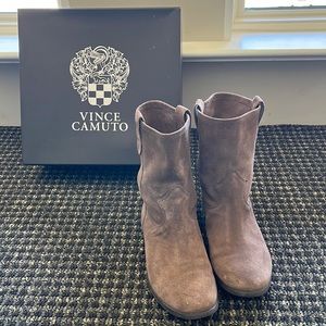 Vince Camuto brown sued ankle boot size 8.5